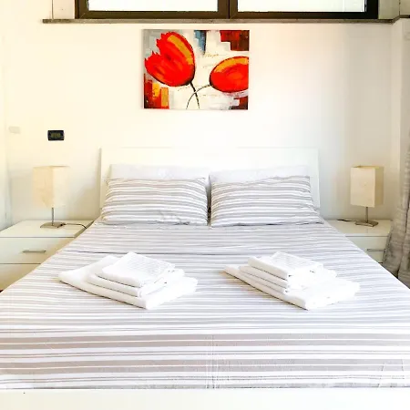 Loft Apartment *