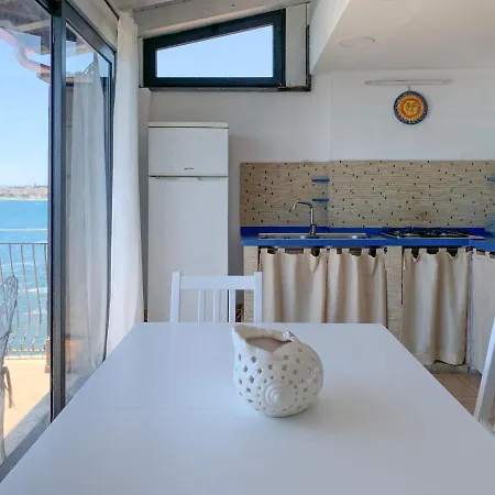 Loft Giardini-Naxos