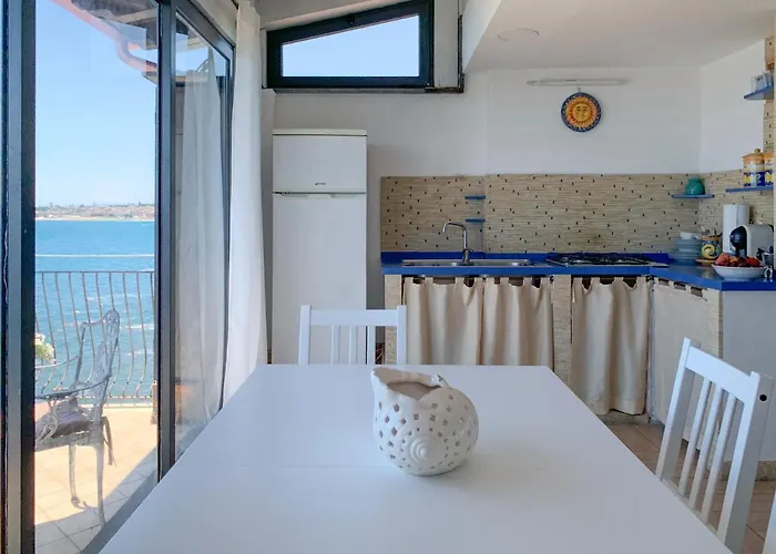 Loft Giardini Naxos